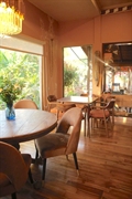 profitable cafe ubud bali - 1